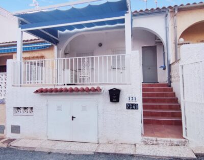LJ00147 – Attractive 1 bedroom, 1 bathroom mid-terrace property located in Parque Mundo, Urb. La Marina